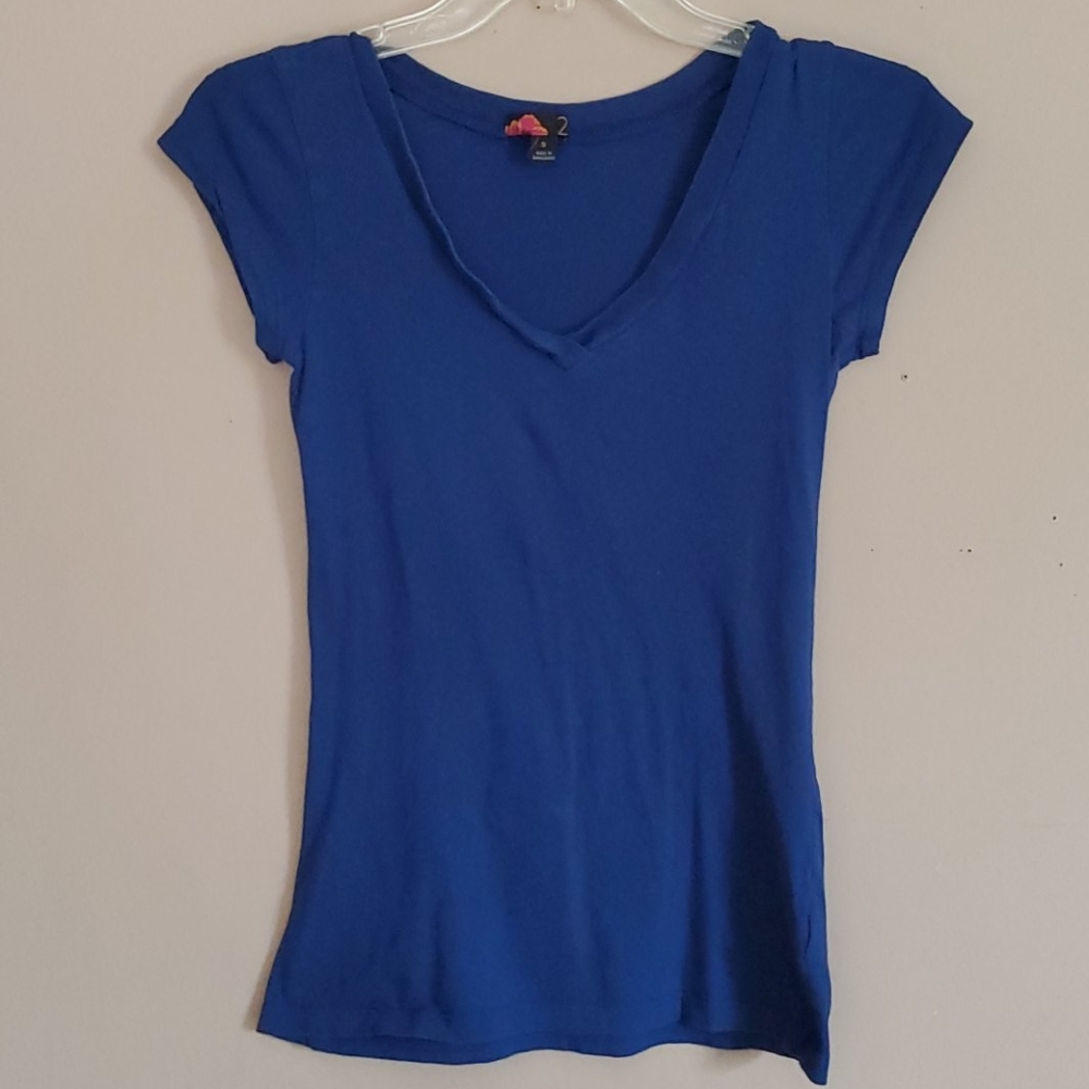 21, royal blue short sleeve t-shirt size small